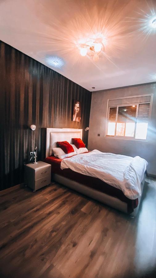 Apartment La